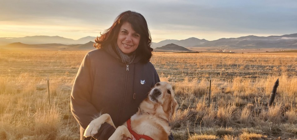 En casa, nos encanta salir a caminar, jugar al platillo volador y compartimos plátanos y queso.